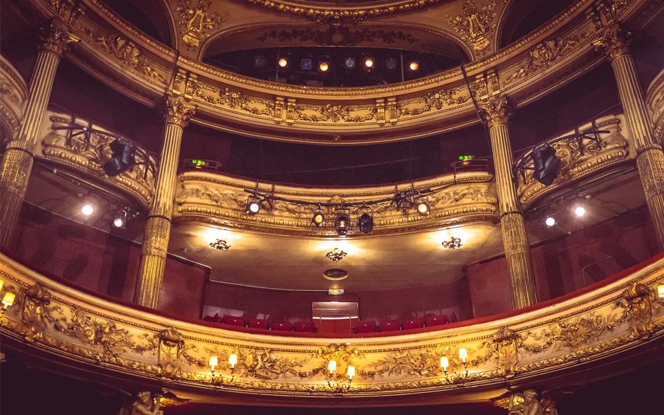 Parisian Théâtre de la Renaissance chooses Halcyon