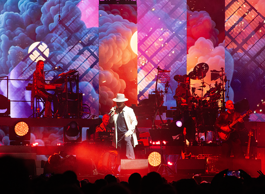 Lighting Designer Vince Foster Chooses Hog for Jamiroquai Tour