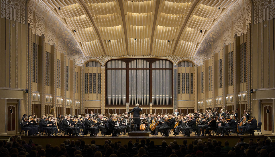 ETC fixtures light the Cleveland orchestra at Severance Music Center
