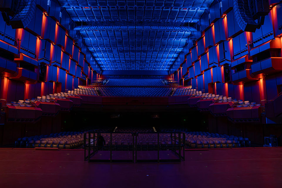 Alte Oper Frankfurt Shines with ETC Navis and F-Drive 