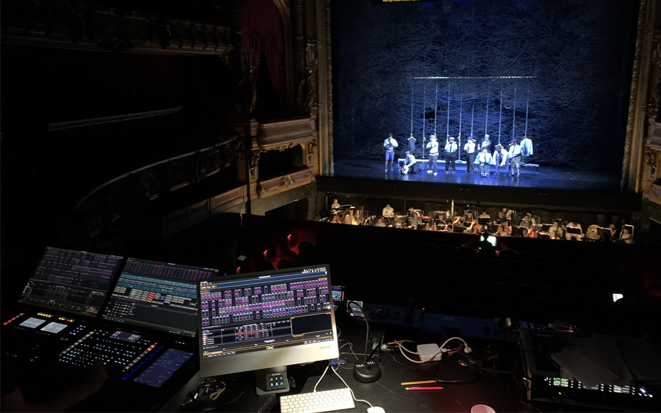 Eos Apex at La Monnaie