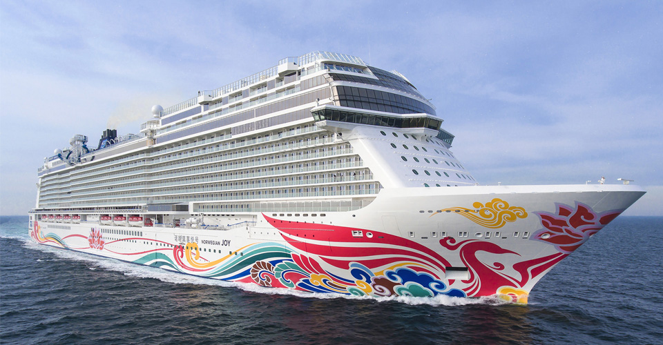 Cruise-Ship, photo © Harald Hohenthal/ Meyer Werft