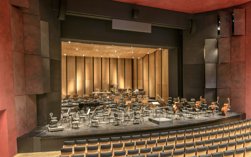 Theater Erfurt converts to LED technology with ETC