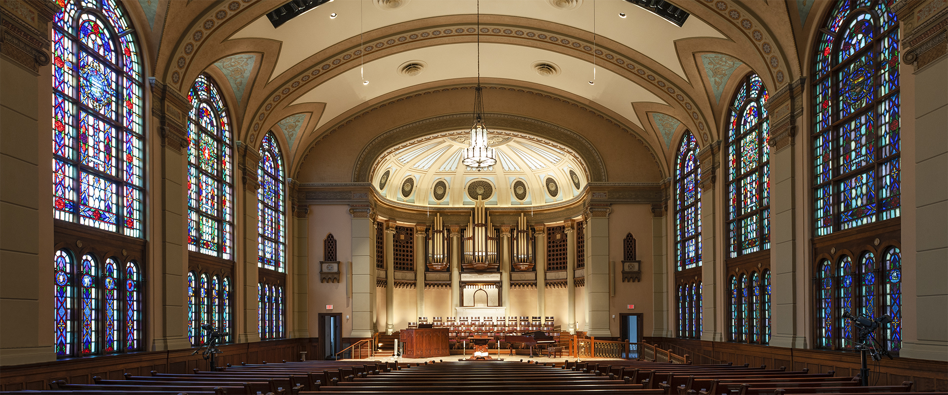 South Main Baptist Church in Houston, TX