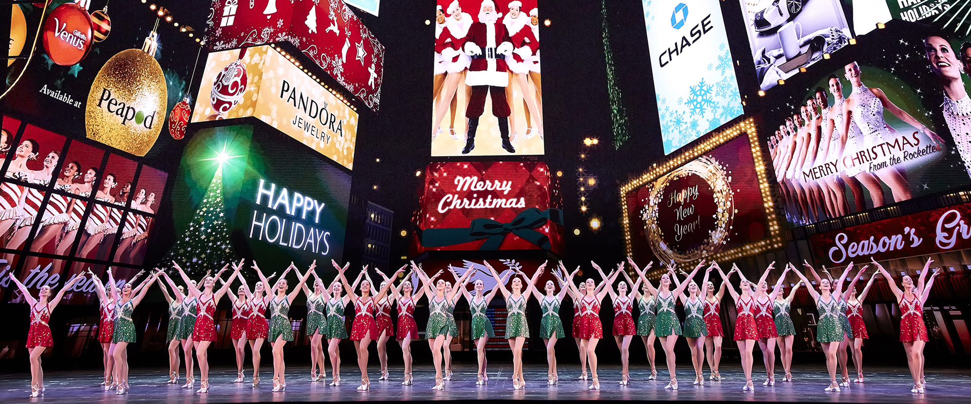 Christmas Spectacular Starring The Radio City Rockettes   New York, NY   Photo@ Radio City Music Hall